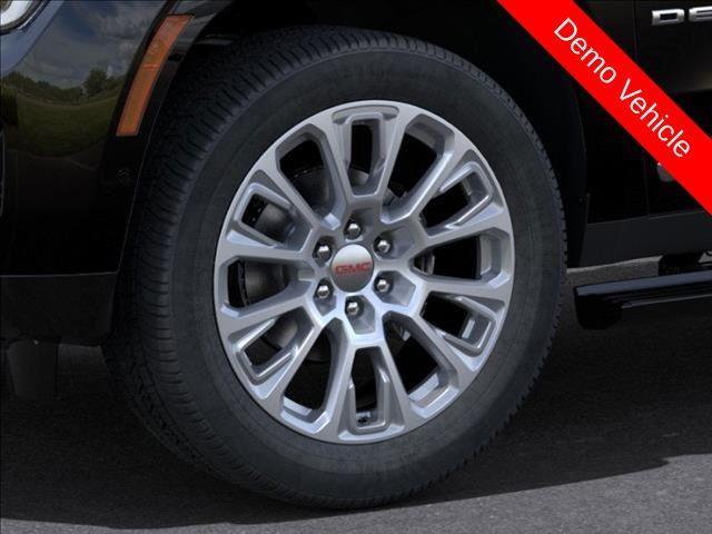 new 2025 GMC Yukon XL car, priced at $90,375