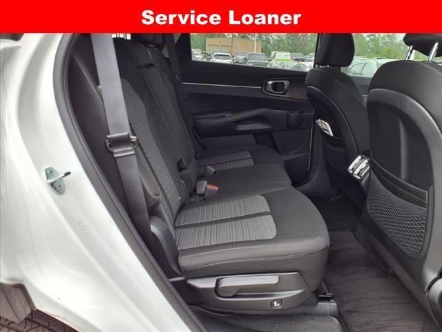 new 2025 Kia Sorento car, priced at $32,452
