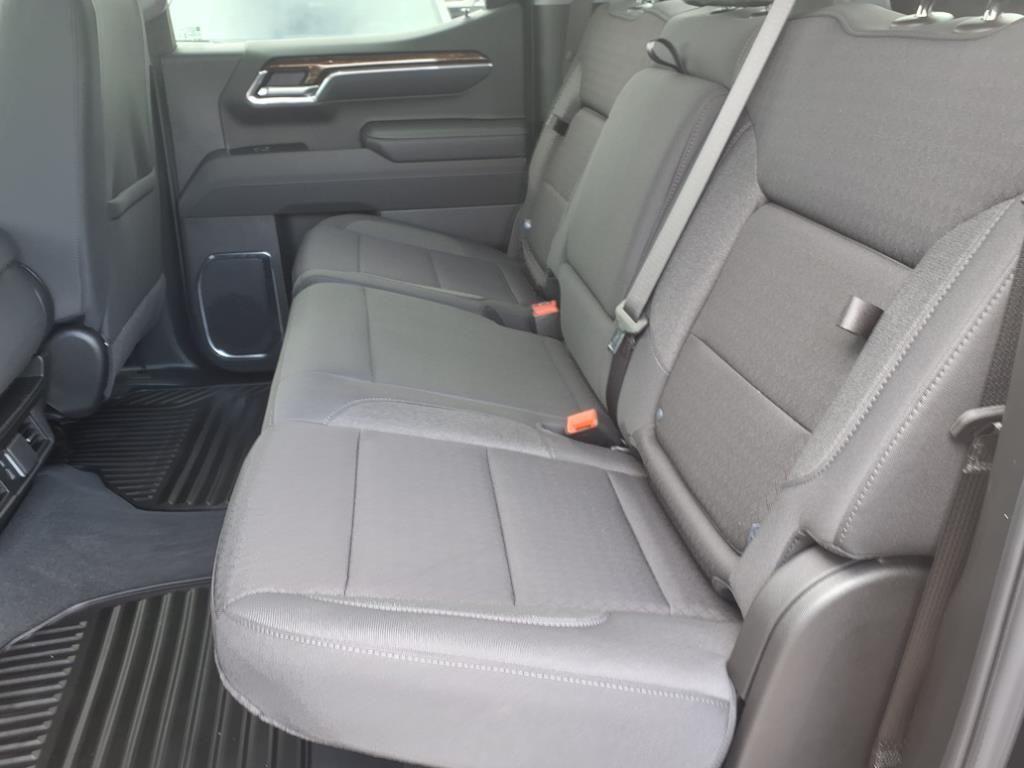 new 2025 GMC Sierra 1500 car, priced at $43,189