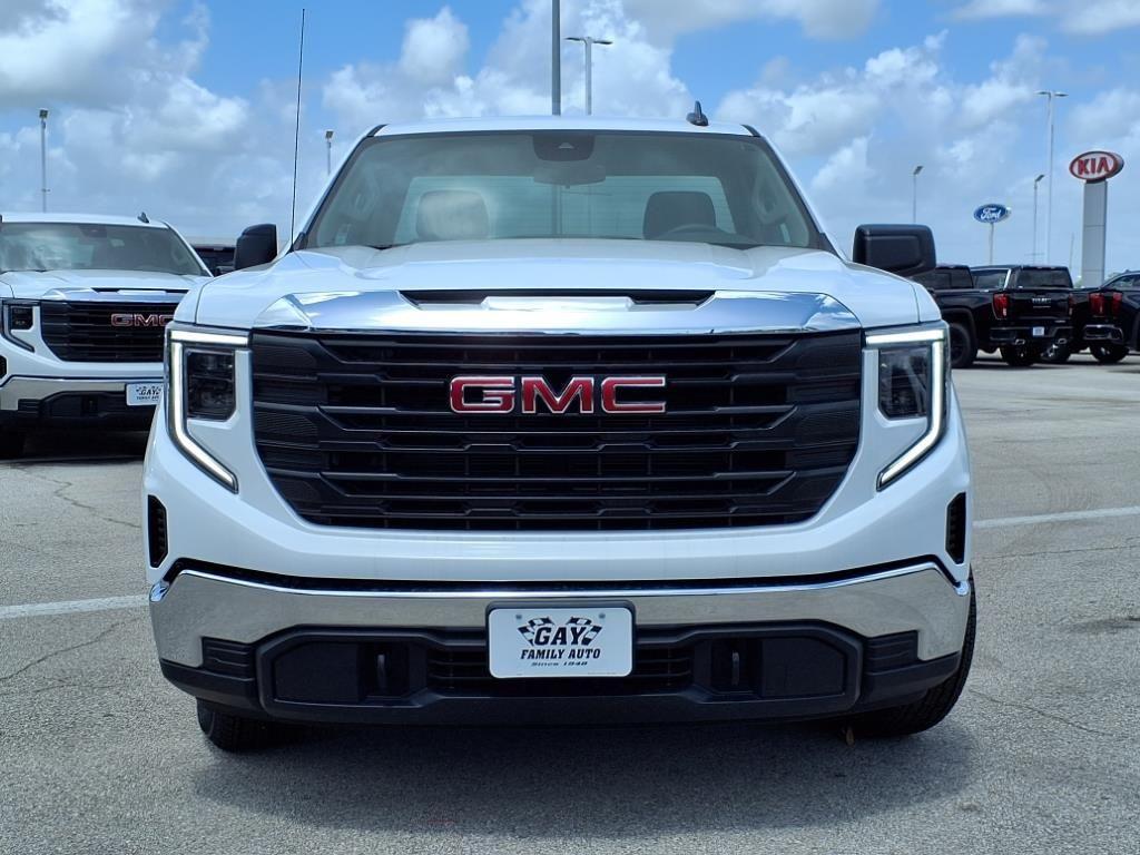new 2025 GMC Sierra 1500 car, priced at $32,995