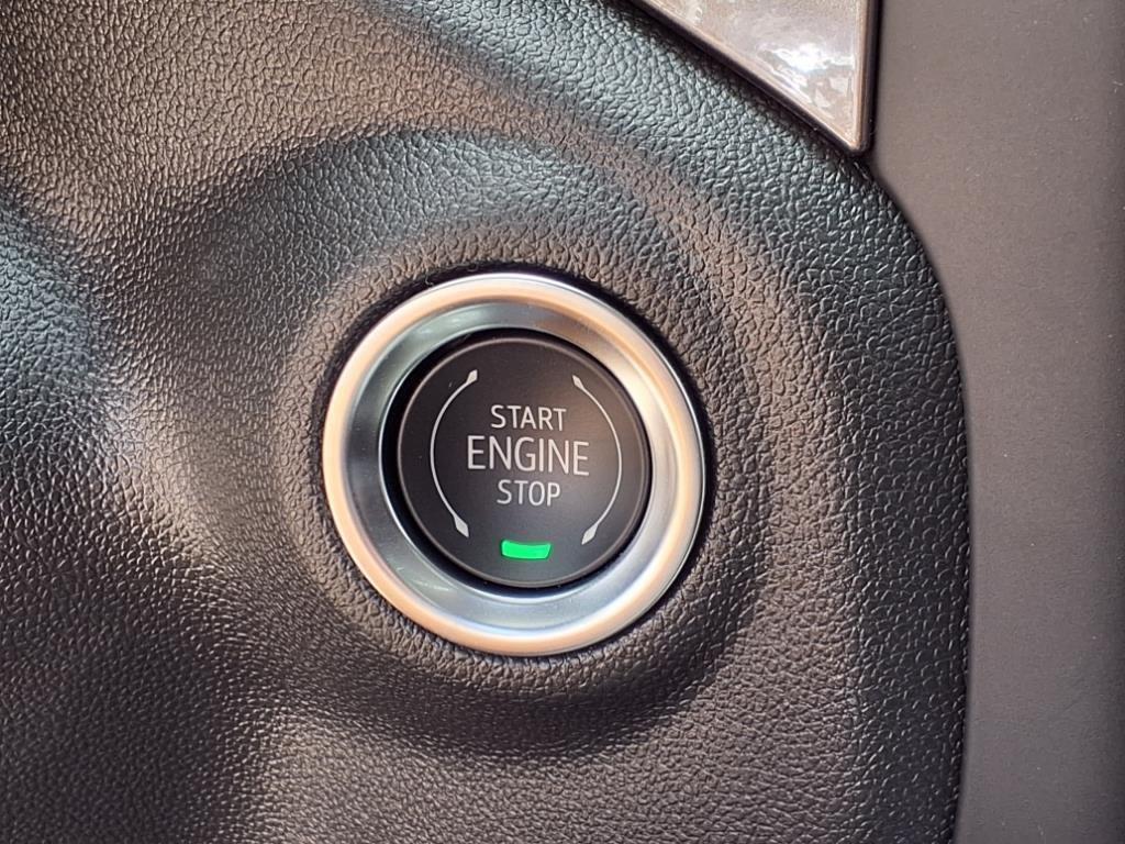 new 2025 GMC Sierra 1500 car, priced at $32,995
