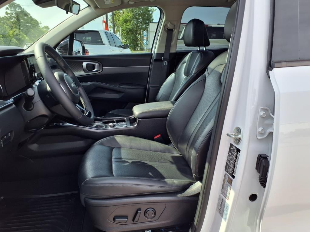 used 2023 Kia Sorento car, priced at $19,991