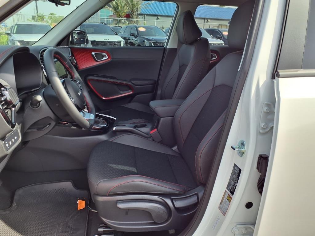 new 2025 Kia Soul car, priced at $24,476