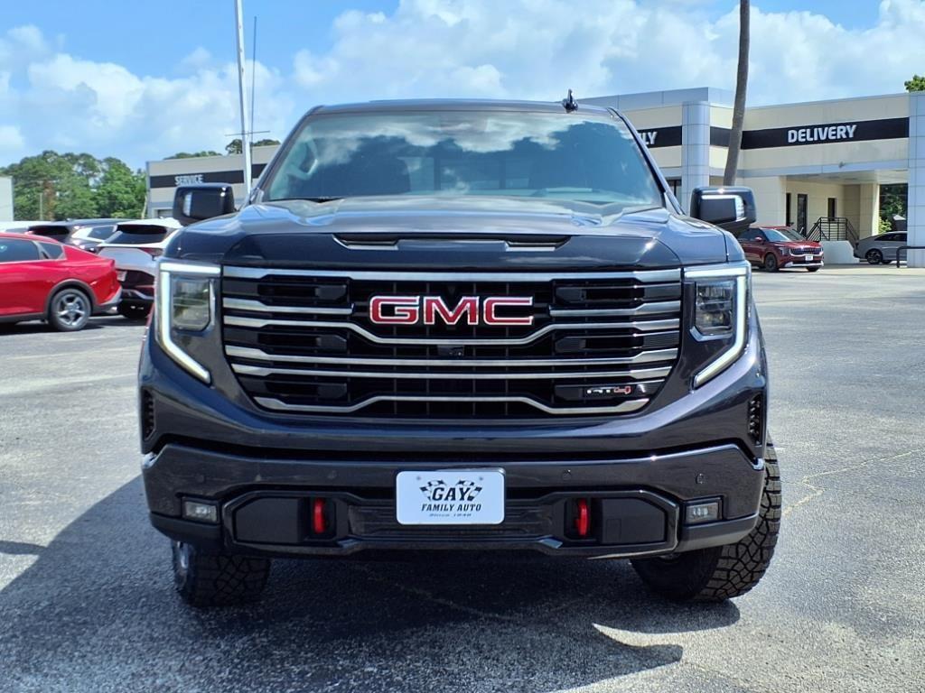 new 2025 GMC Sierra 1500 car, priced at $71,523