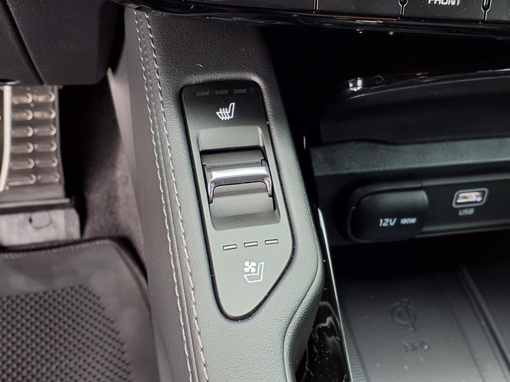 new 2025 Kia Telluride car, priced at $54,495