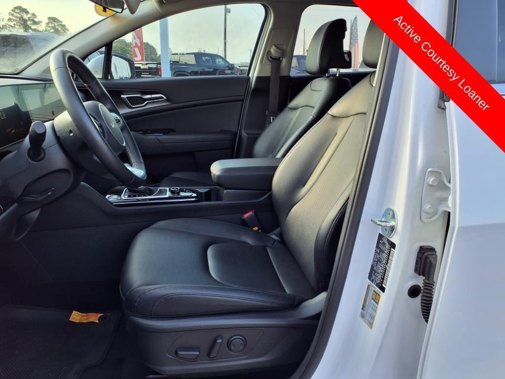 used 2025 Kia Sportage car, priced at $28,991