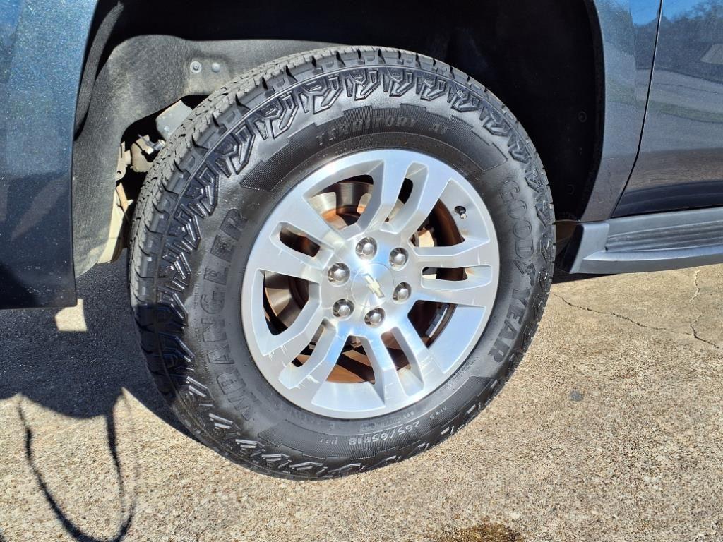 used 2020 Chevrolet Suburban car, priced at $26,991