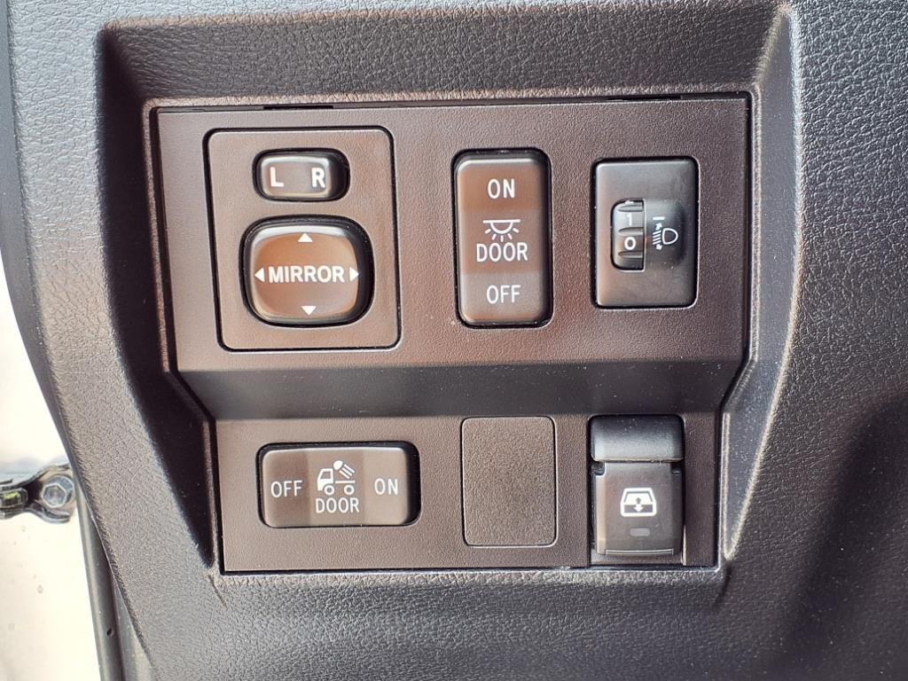 used 2017 Toyota Tundra car, priced at $24,492