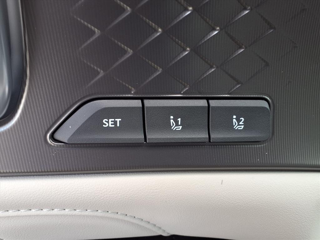 new 2025 Kia Sorento Hybrid car, priced at $46,218