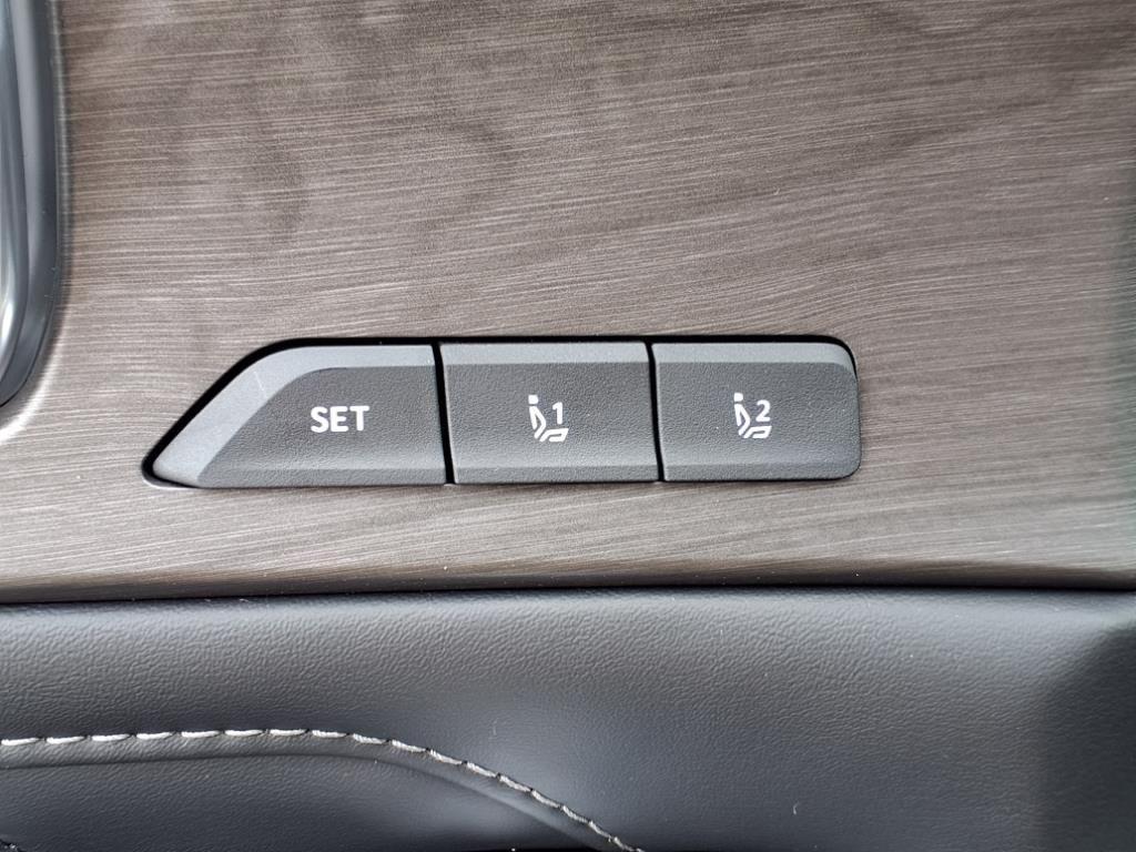 new 2025 Kia Sorento car, priced at $46,061