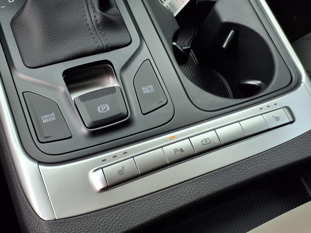 new 2025 Kia Carnival car, priced at $40,575