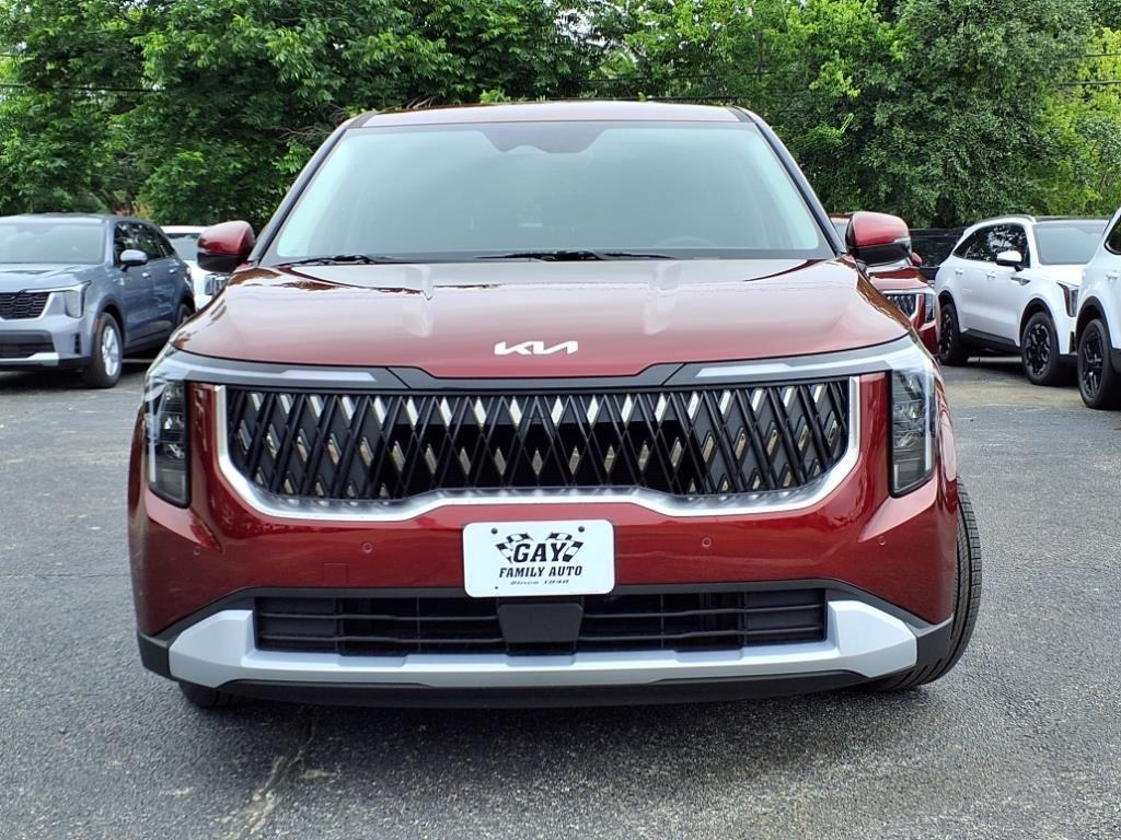 new 2025 Kia Carnival car, priced at $40,575