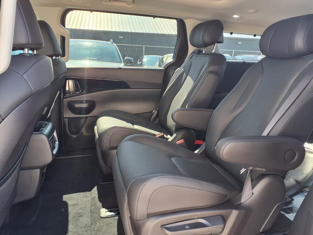new 2026 Kia Carnival car, priced at $50,621
