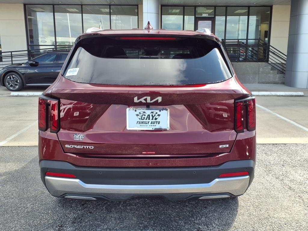 new 2025 Kia Sorento car, priced at $37,145