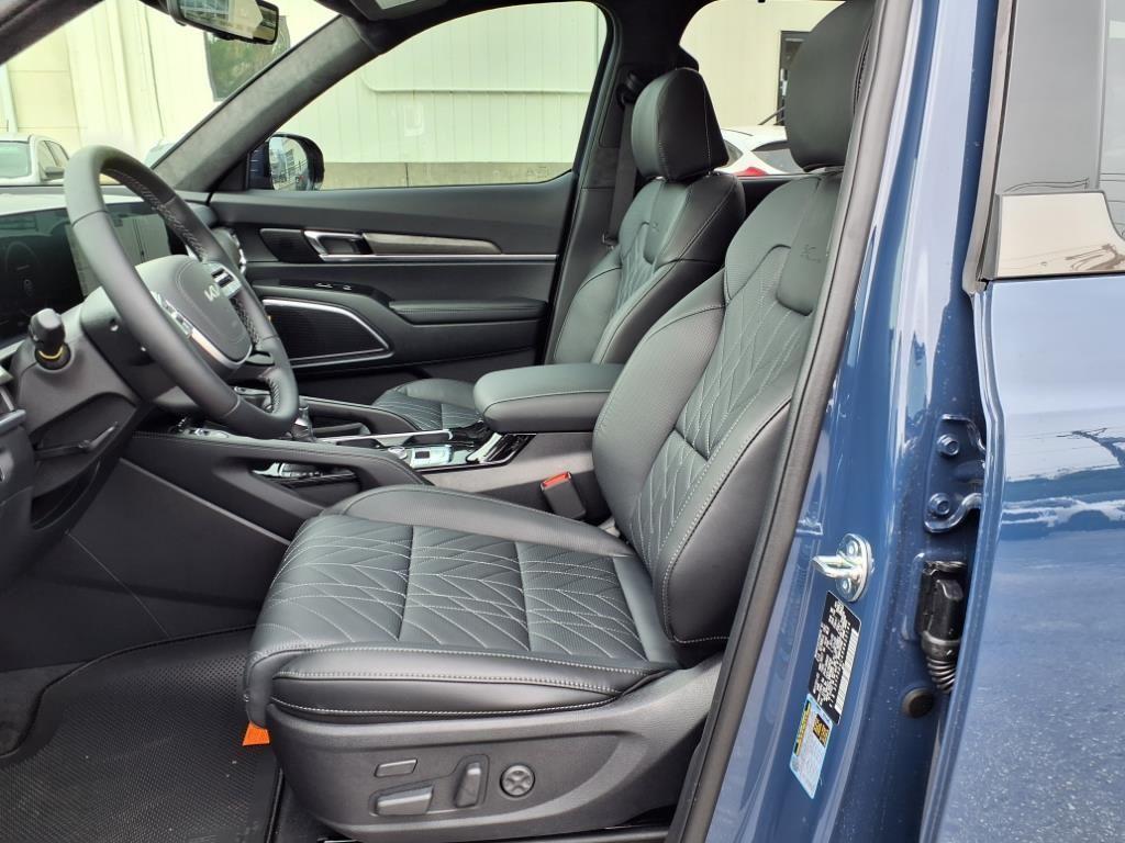 new 2025 Kia Telluride car, priced at $53,895