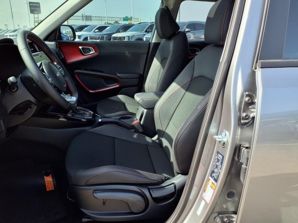 new 2025 Kia Soul car, priced at $24,148