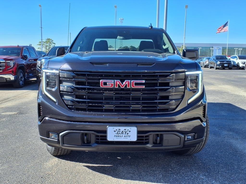 new 2025 GMC Sierra 1500 car, priced at $46,640