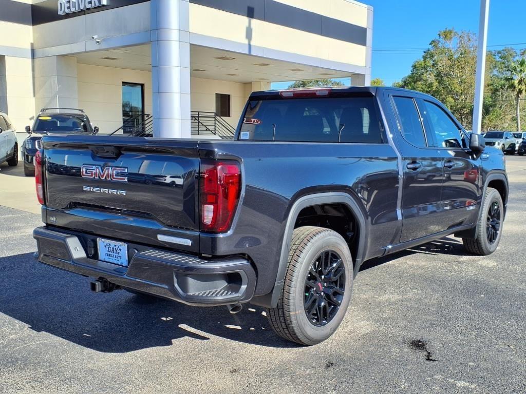 new 2025 GMC Sierra 1500 car, priced at $46,640