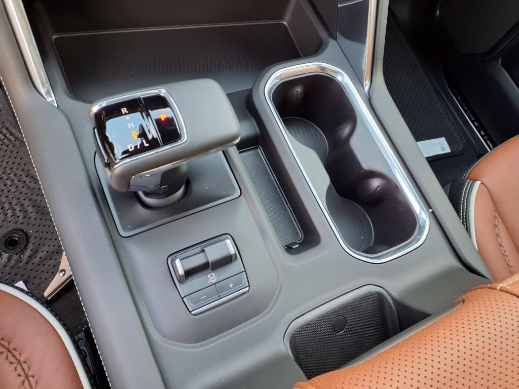 new 2025 GMC Sierra 1500 car, priced at $81,043