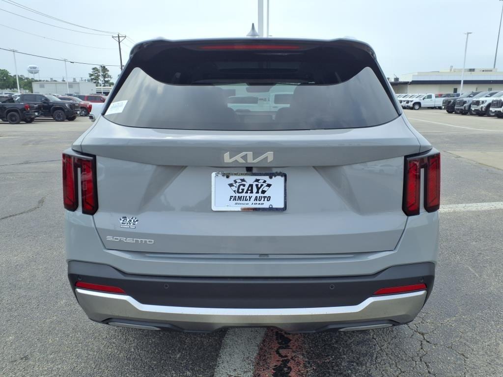 new 2025 Kia Sorento car, priced at $39,520