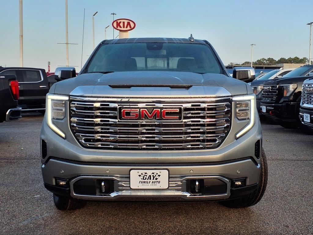 new 2025 GMC Sierra 1500 car, priced at $61,885