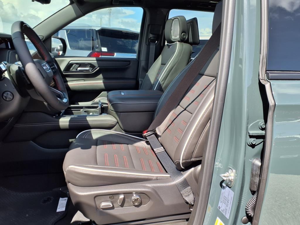 new 2025 GMC Yukon car, priced at $102,184