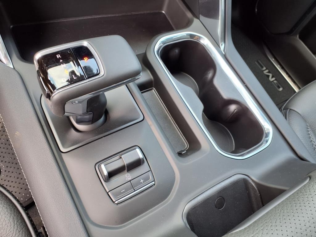 new 2025 GMC Sierra 1500 car, priced at $68,710