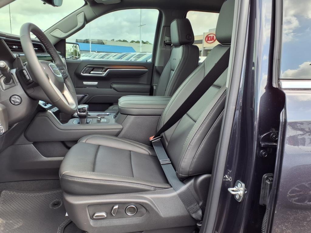 new 2025 GMC Sierra 1500 car, priced at $68,710