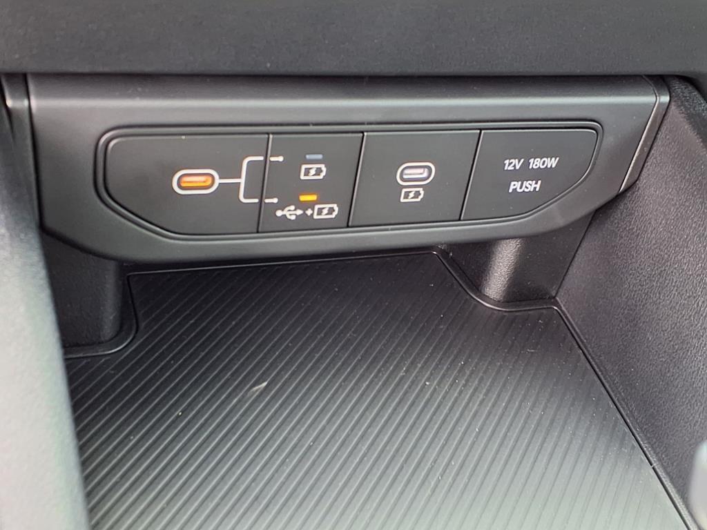 new 2025 Kia K4 car, priced at $23,332