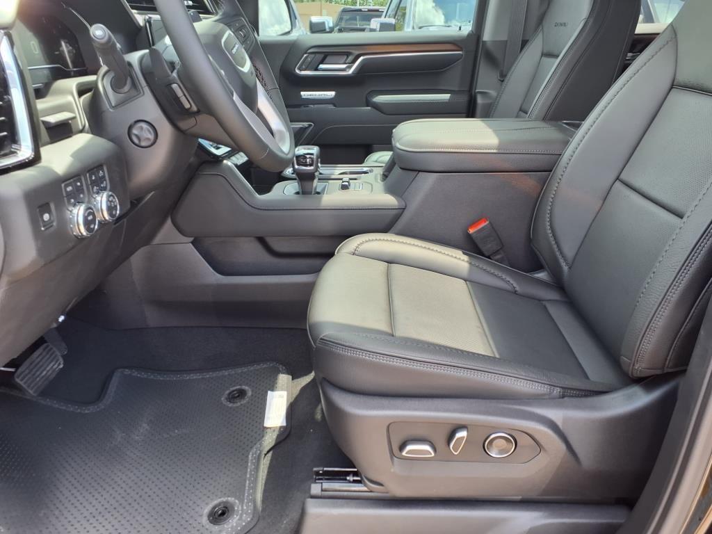 new 2025 GMC Sierra 1500 car, priced at $69,423