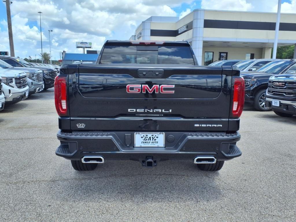 new 2025 GMC Sierra 1500 car, priced at $69,423