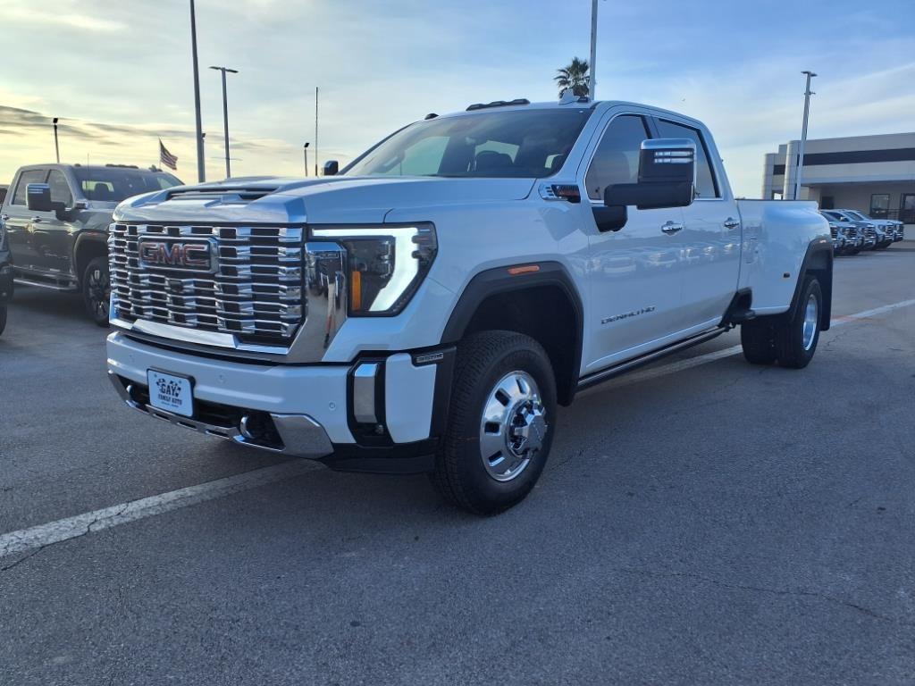 new 2025 GMC Sierra 3500 car, priced at $92,995