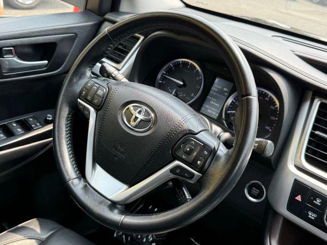 used 2018 Toyota Highlander car, priced at $20,995
