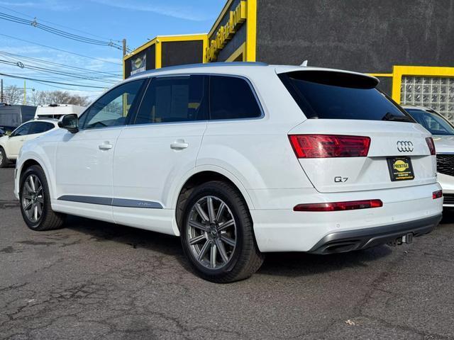 used 2018 Audi Q7 car, priced at $15,495