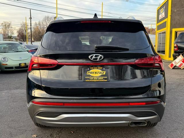 used 2021 Hyundai Santa Fe car, priced at $17,995