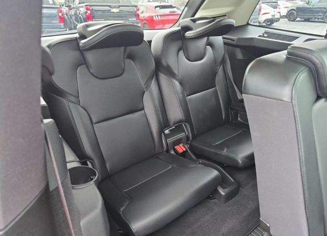 used 2022 Volvo XC90 car, priced at $30,995
