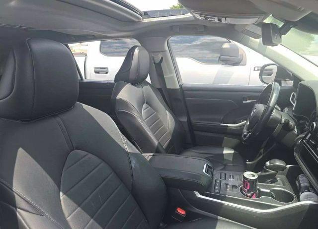 used 2021 Toyota Highlander car, priced at $26,995