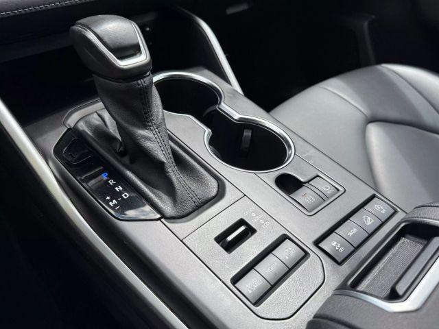 used 2021 Toyota Highlander car, priced at $26,895