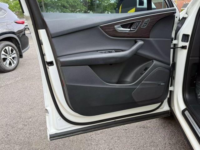 used 2020 Audi Q7 car, priced at $24,995