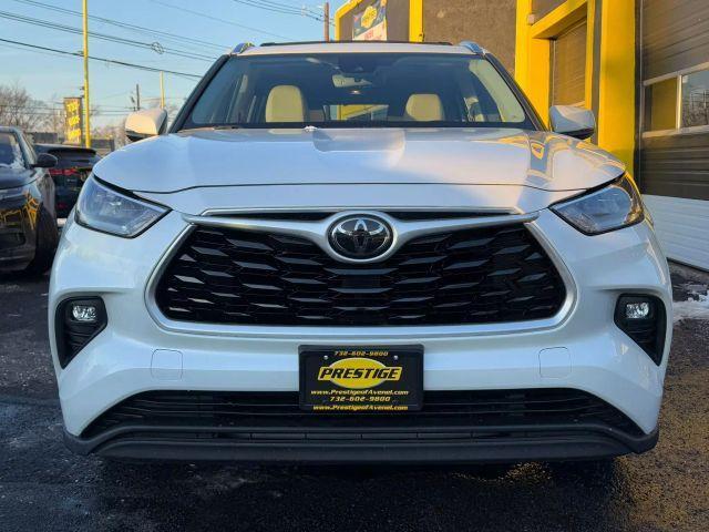 used 2020 Toyota Highlander car, priced at $23,595