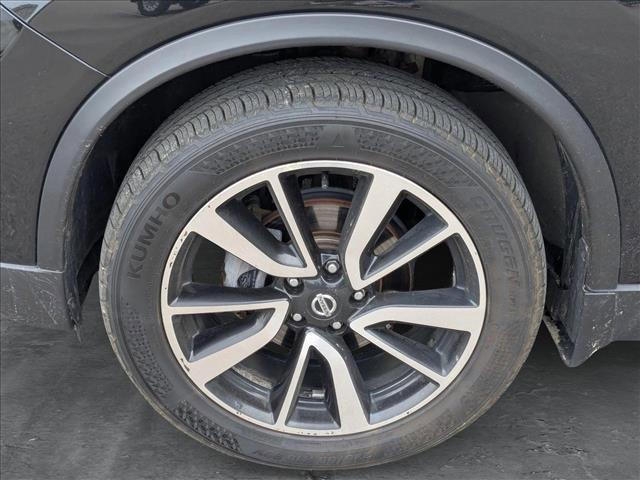 used 2019 Nissan Rogue car, priced at $17,955