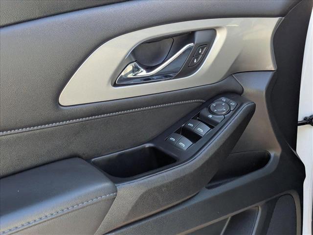 used 2023 Chevrolet Traverse car, priced at $30,940