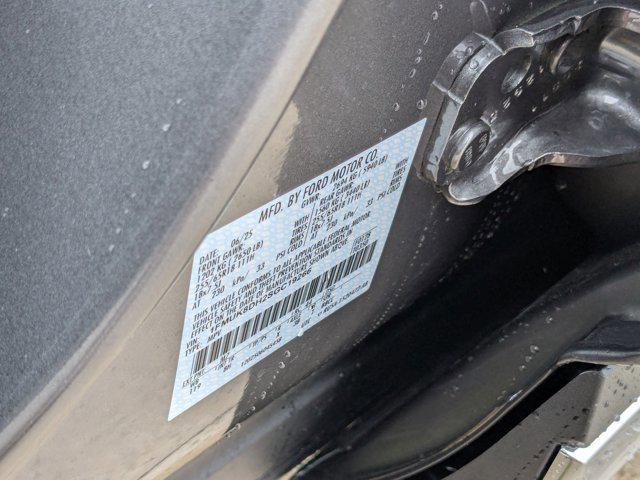 new 2025 Ford Explorer car, priced at $40,522