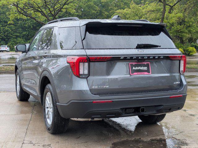 new 2025 Ford Explorer car, priced at $40,522