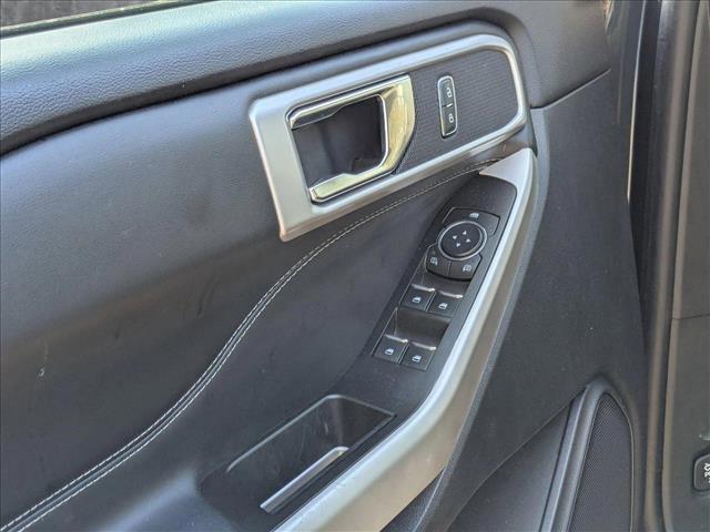used 2022 Ford Explorer car, priced at $27,998