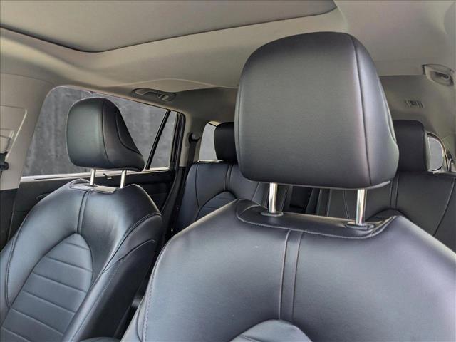 used 2022 Toyota Highlander car, priced at $38,991