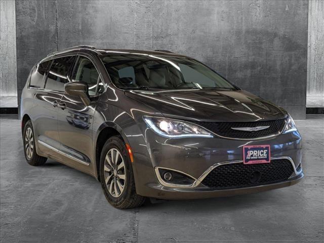 used 2020 Chrysler Pacifica car, priced at $20,993