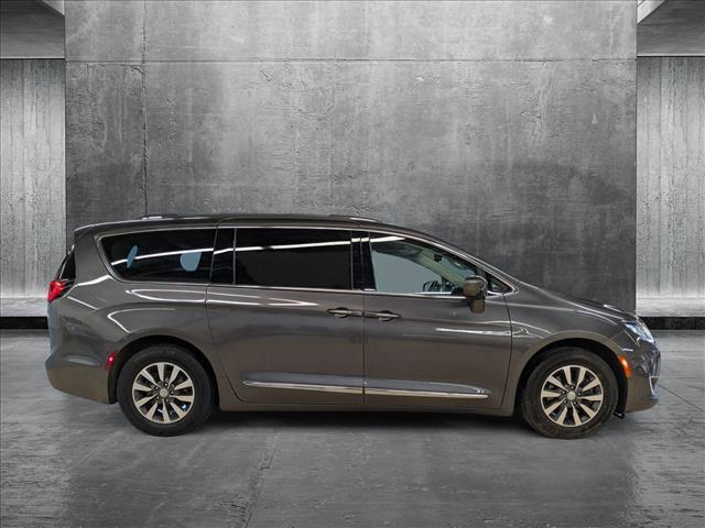 used 2020 Chrysler Pacifica car, priced at $20,993