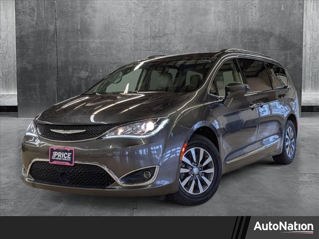 used 2020 Chrysler Pacifica car, priced at $20,993