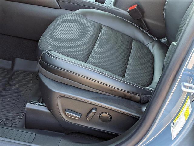 new 2025 Ford Escape PHEV car, priced at $33,560